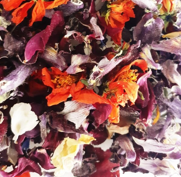 dried-edible-flowers